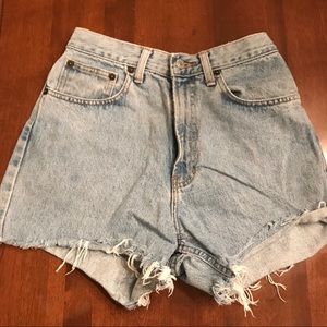 High wasted vintage jean shorts